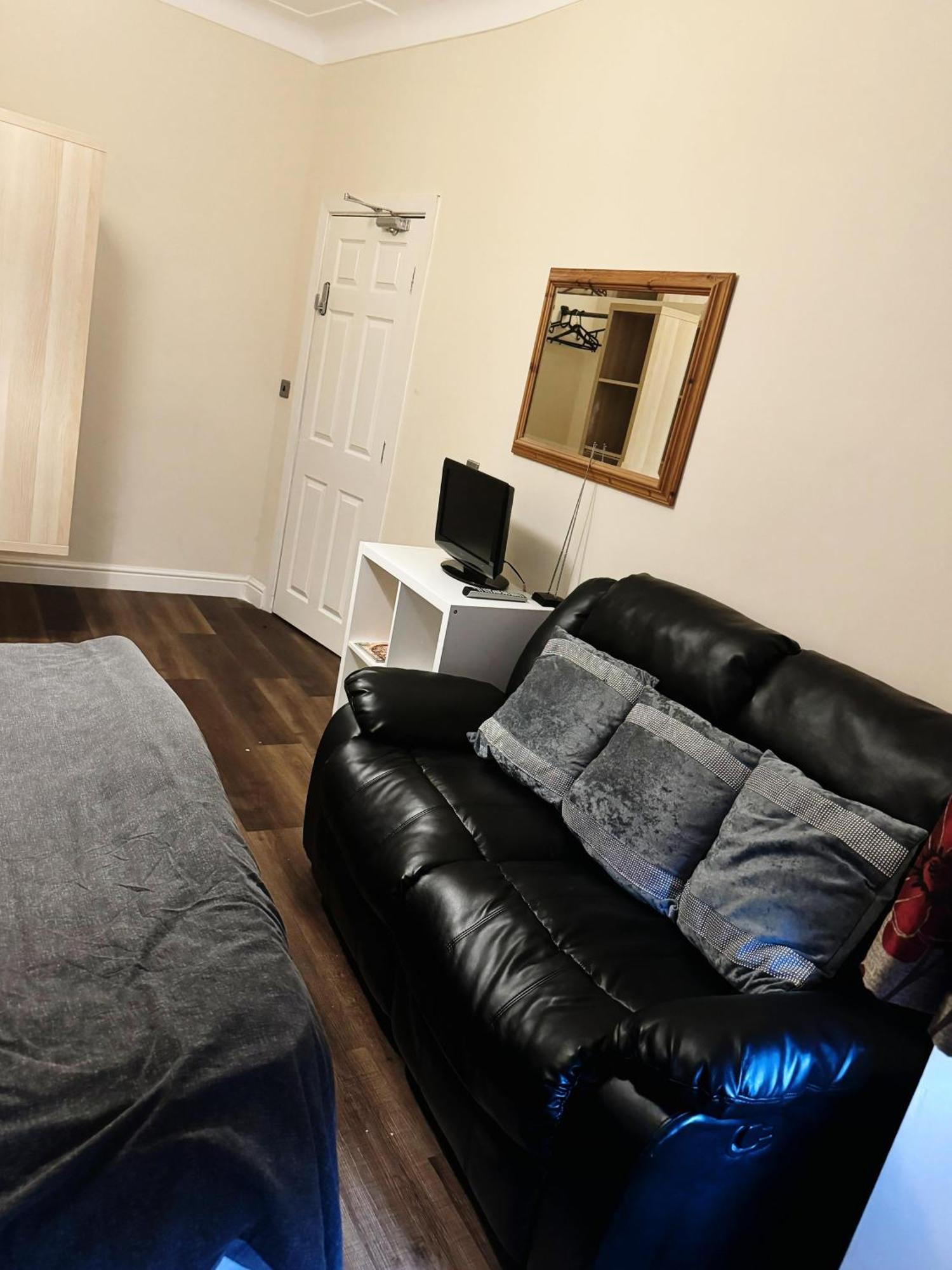 Nice And Pleasant Thornton Heath 외부 사진