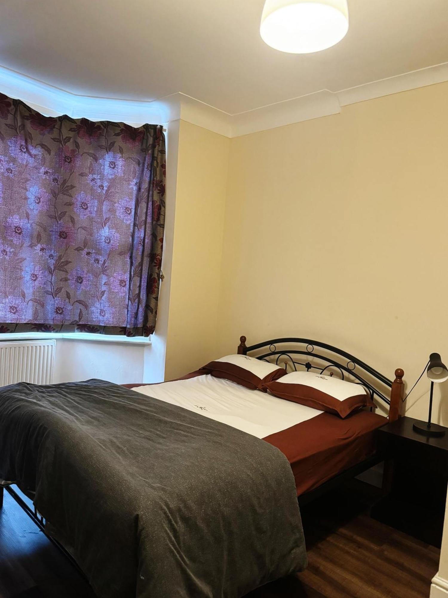 Nice And Pleasant Thornton Heath 외부 사진