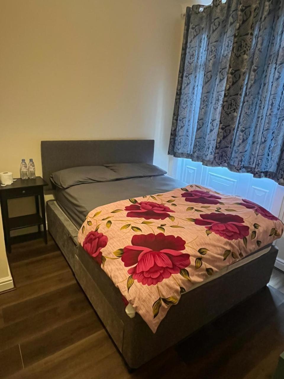 Nice And Pleasant Thornton Heath 외부 사진